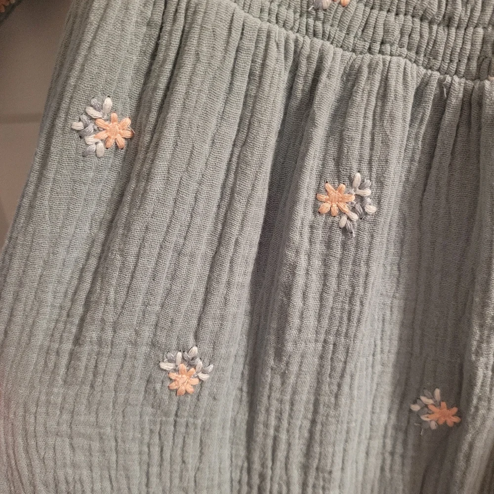 Puff Sleeve Midi Dress - Picture 8 of 9